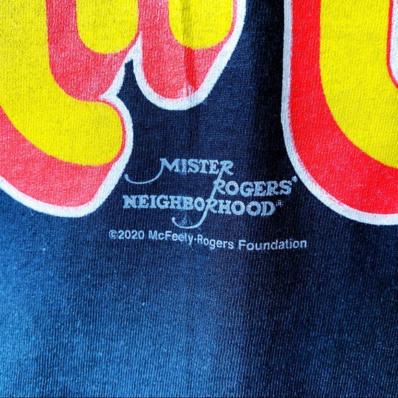 🆕 Mr. Rogers Neighborhood Rainbow T-Shirt Pride - Picture 5 of 7
